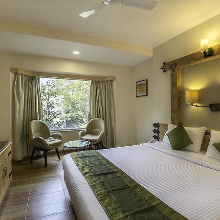 Deccan 8 Pune Exterior photo